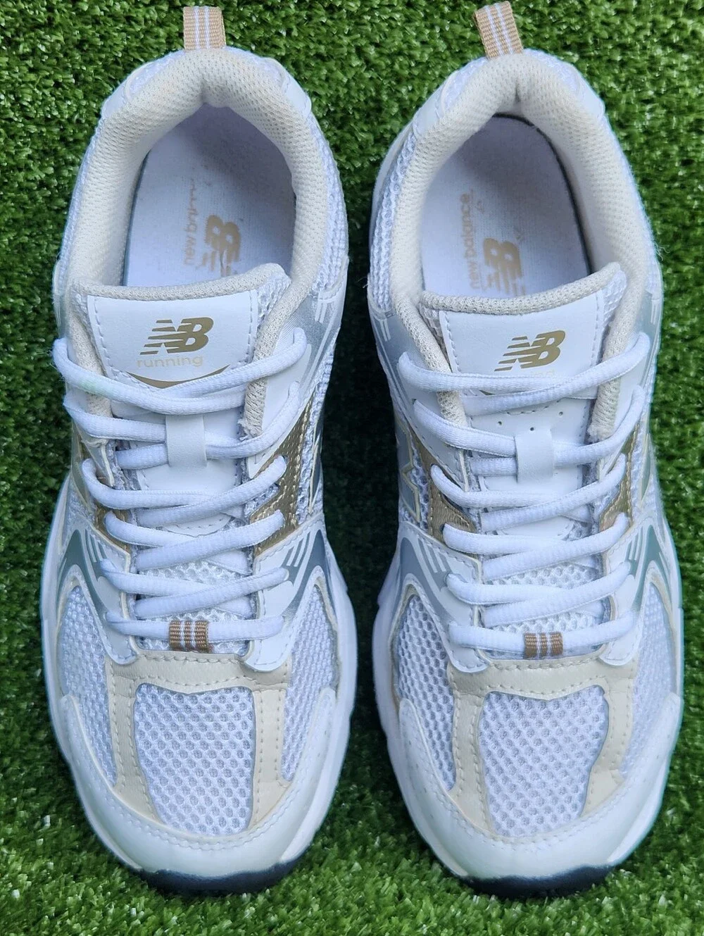New Balance 530 Big Boys Running White Metallic Gold Comfy Youth Size 5 Sneakers